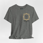 Majeta Script Frame Tee — "No Note, No Worry" White Short Sleeve T-Shirt
