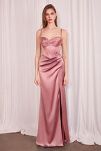 Fitted Dress With A Sweetheart Neckline And Thin Straps